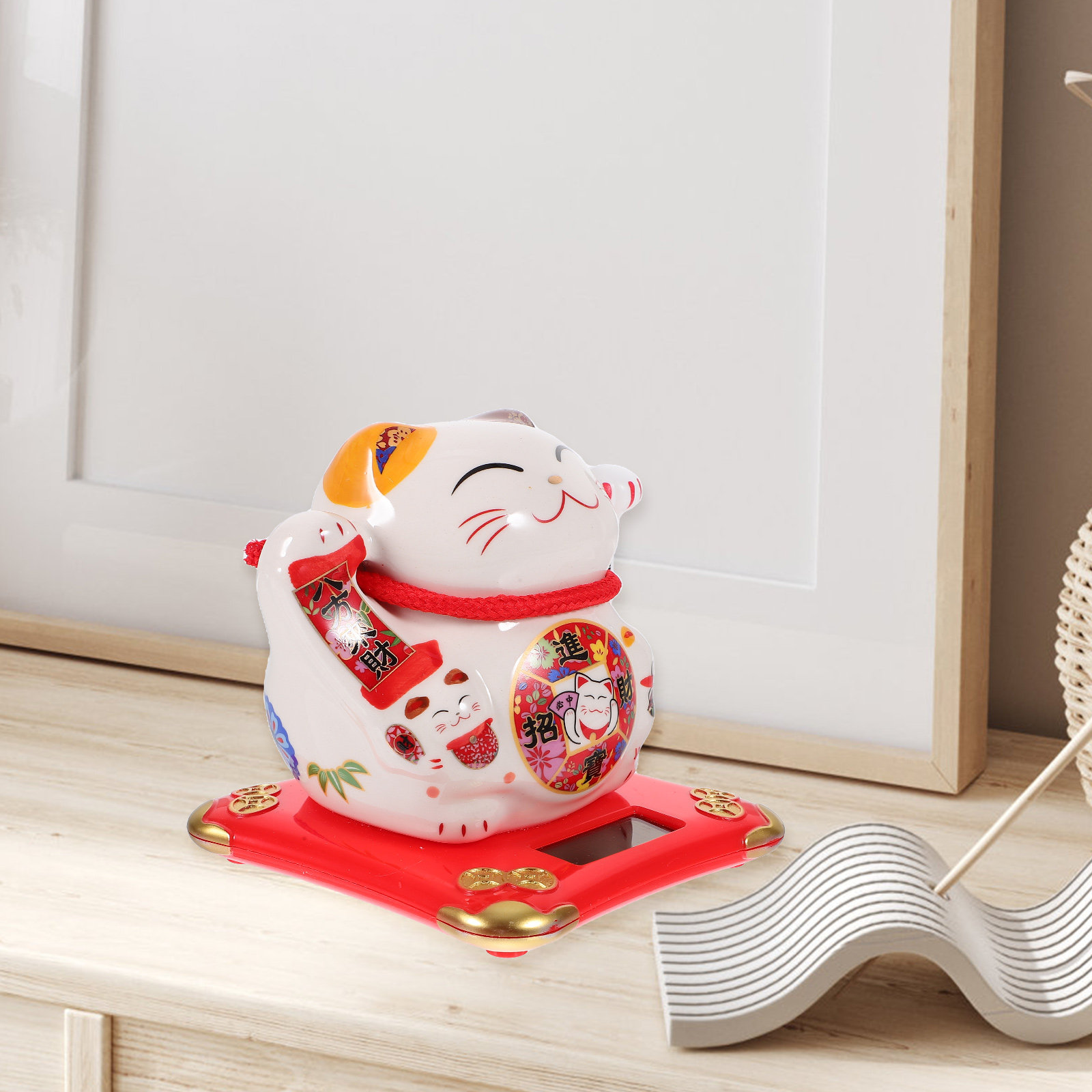 Op zonne-energie werkende katt - Home Office Feng Shui recensie en prijs